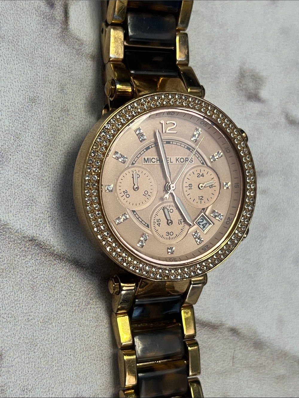 Michael Kors Rose Gold Dial with Tortoiseshell Link Crystal Bezel Watch
